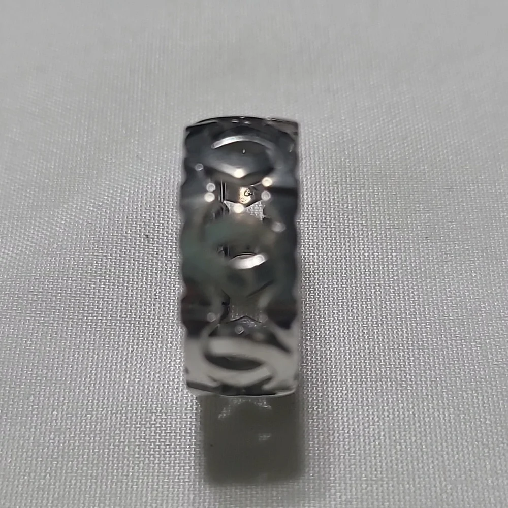 Cartier Entrelaces Ring - Picture 3 of 5